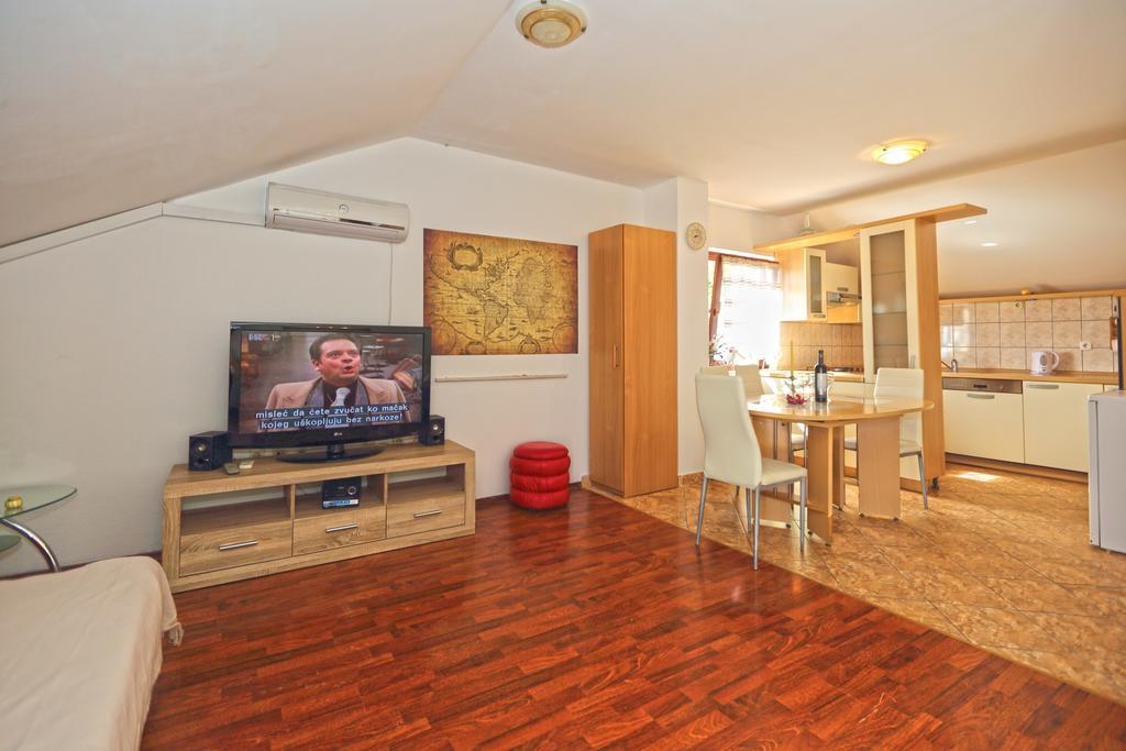 Apartmani Niki Hvar Hvar Town Pokoj fotografie